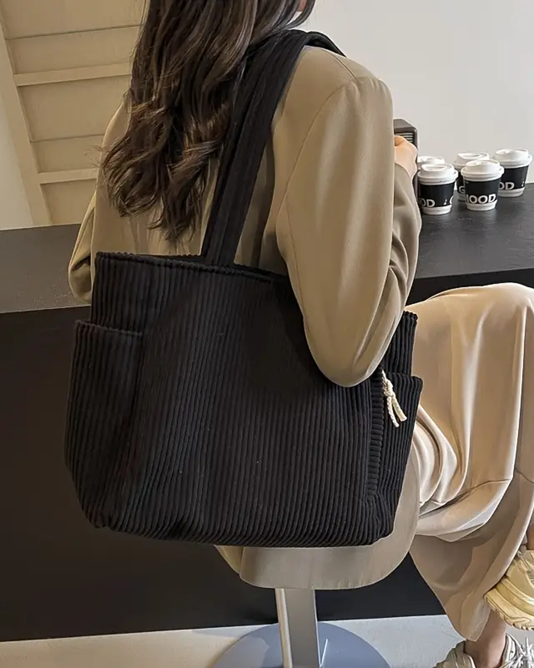 Tilda | Gerippte Tragetasche mit Kordeldetail