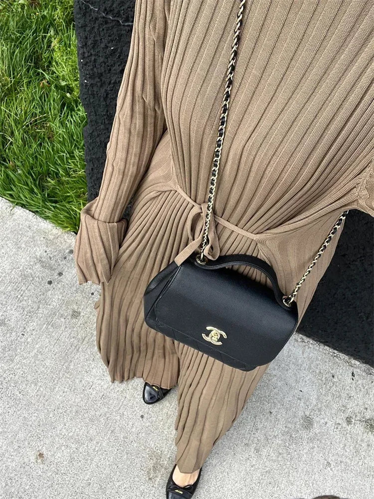 Caroline | Geripptes Maxikleid