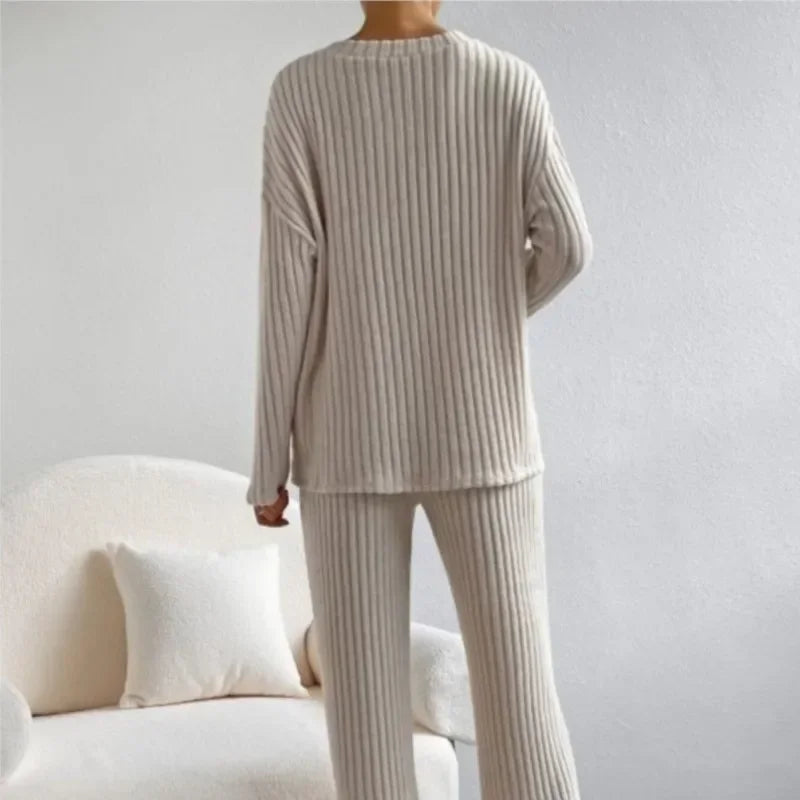 Orletta | Bequeme Lounge-Set mit V-Ausschnitt