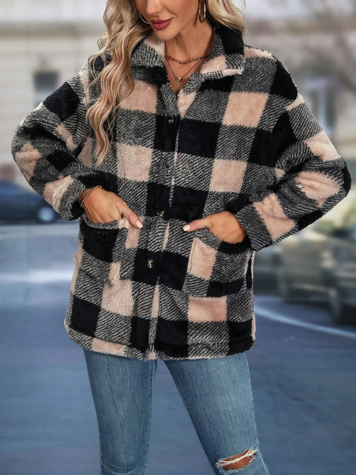 Carla | Lässige karierte Jacke