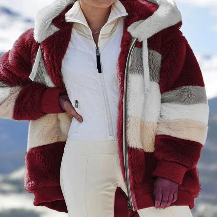 Charlotte | Premium warme Jacke mit Kapuze