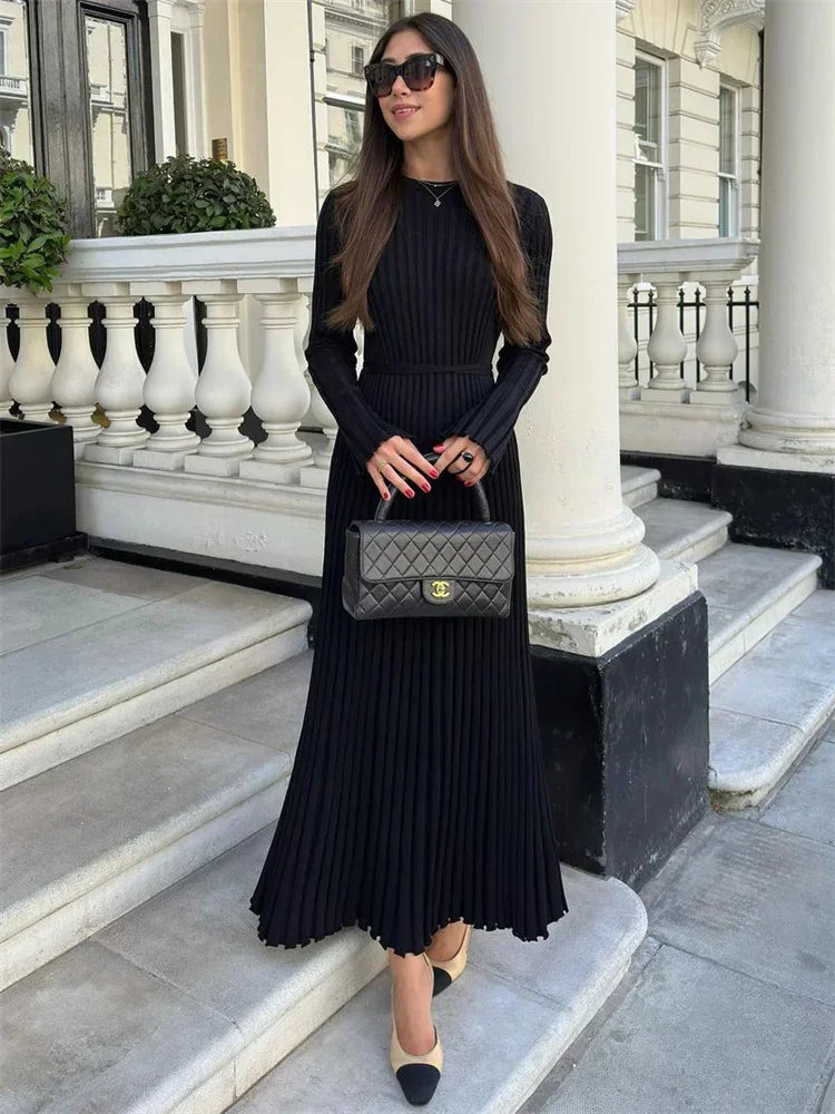 Caroline | Geripptes Maxikleid