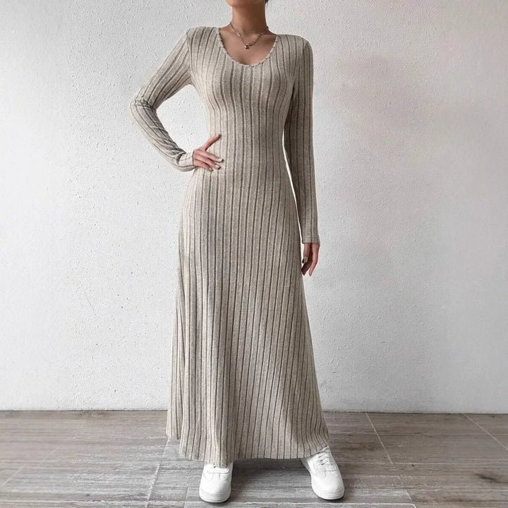 Isla | Stilvolles Strickkleid mit langen Ärmeln