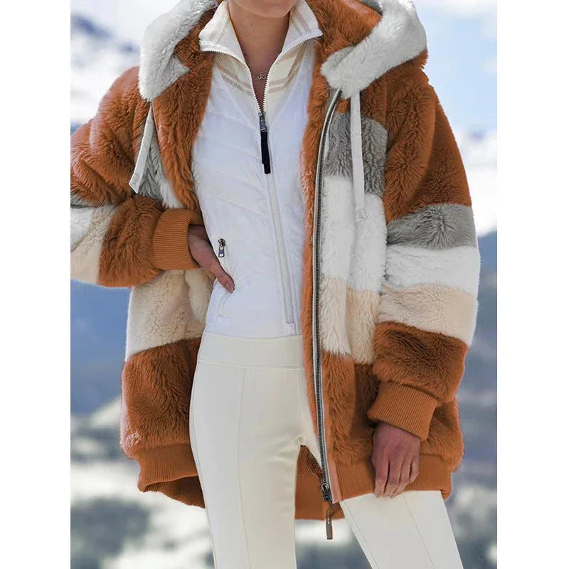 Charlotte | Premium warme Jacke mit Kapuze