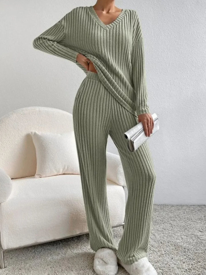 Orletta | Bequeme Lounge-Set mit V-Ausschnitt