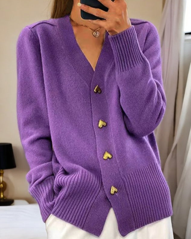 Diede | Strickjacke mit herzförmigen Knöpfen
