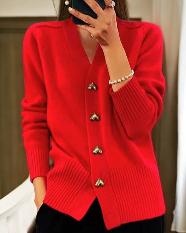 Diede | Strickjacke mit herzförmigen Knöpfen